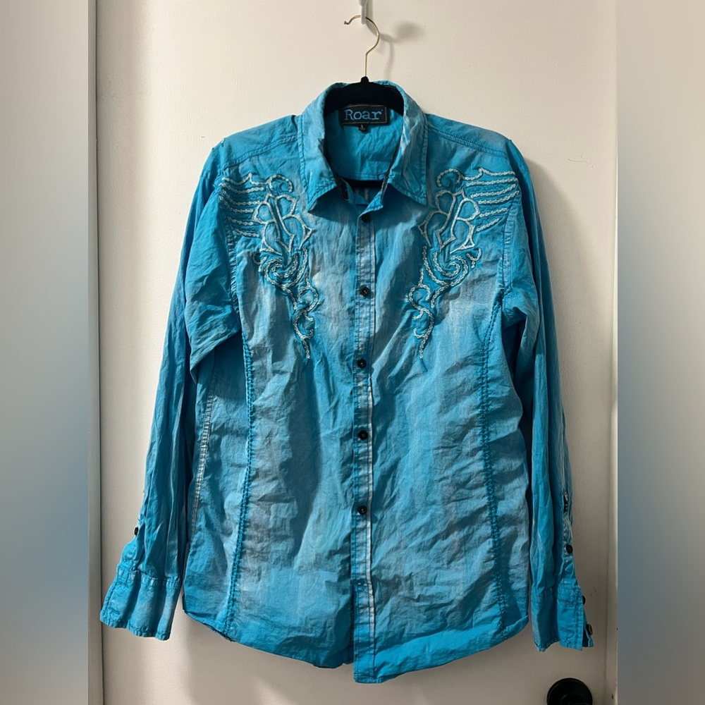 Men’s Roar shirt size L